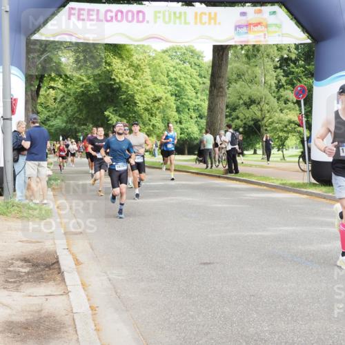 29.06.2025 - hella hamburg halbmarathon MichiJ http://msf.ph/oto/8186646 29.06.2025 10:19:00 Zwischen KM18-KM19 12287, 17213, 18874 meine-sportfotos.de