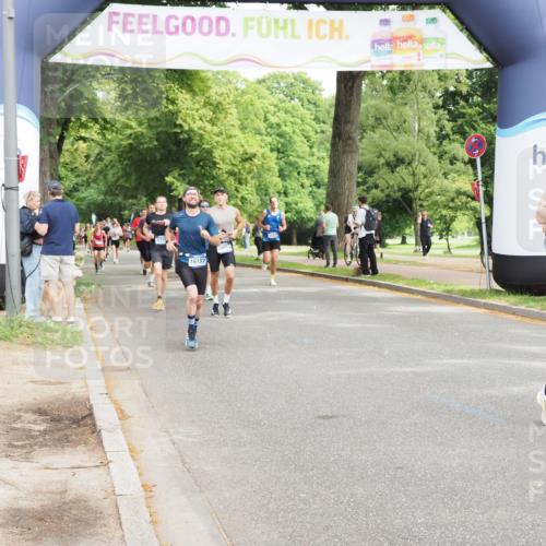29.06.2025 - hella hamburg halbmarathon MichiJ http://msf.ph/oto/8186662 29.06.2025 10:19:00 Zwischen KM18-KM19 12287, 17213, 18874 meine-sportfotos.de
