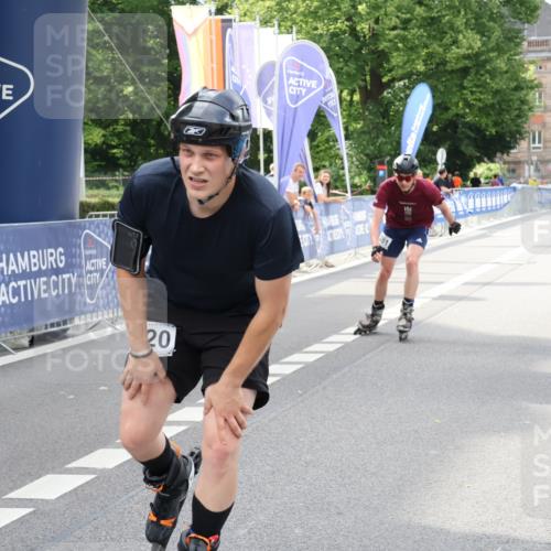 29.06.2025 - hella hamburg halbmarathon Strokosch-Dieckow http://msf.ph/oto/8186794 29.06.2025 09:26:59 Ziel 20220, 20281, 20283 meine-sportfotos.de
