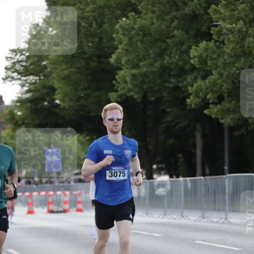 29.06.2025 - hella hamburg halbmarathon Jannik Wohlers http://msf.ph/oto/8186800 29.06.2025 09:44:02 Lombardsbrücke 2879, 3075, 3968, 5344, 7793, 8975, 9079, 10106, 10173, 10790, 11877, 13779, 14828, 15655, 16118, 17258, 18699, 19114 meine-sportfotos.de