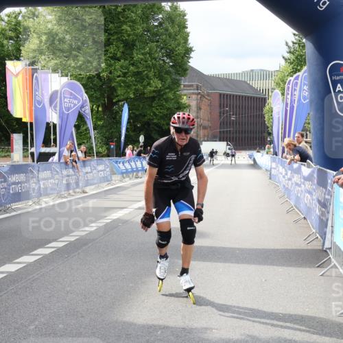 29.06.2025 - hella hamburg halbmarathon Strokosch-Dieckow http://msf.ph/oto/8186873 29.06.2025 09:27:02 Ziel 20283 meine-sportfotos.de