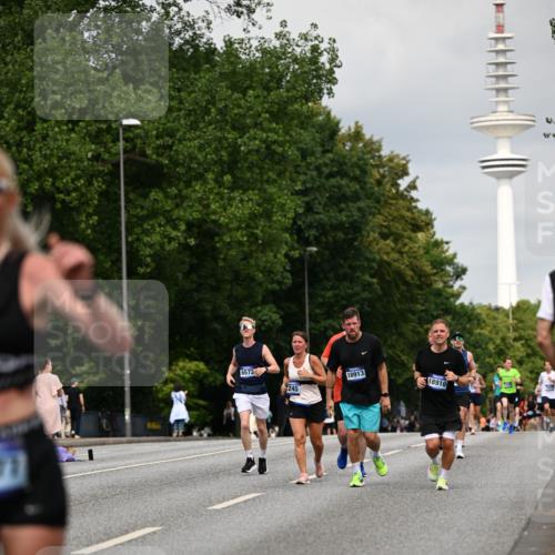 29.06.2025 - hella hamburg halbmarathon Dr. Thomas Lammeyer http://msf.ph/oto/8186907 29.06.2025 10:10:52 Kennedybrücke 1245, 1766, 1981, 4550, 4666, 5951, 6314, 6572, 6664, 8051, 8960, 9560, 10212, 10297, 10736, 10886 meine-sportfotos.de