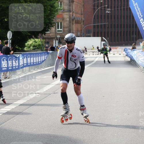 29.06.2025 - hella hamburg halbmarathon Strokosch-Dieckow http://msf.ph/oto/8186942 29.06.2025 09:27:16 Ziel 20040, 20106, 20221, 20292 meine-sportfotos.de