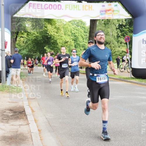 29.06.2025 - hella hamburg halbmarathon MichiJ http://msf.ph/oto/8186984 29.06.2025 10:19:02 Zwischen KM18-KM19 1758, 5328, 12287, 13374, 16157, 17213, 18874 meine-sportfotos.de