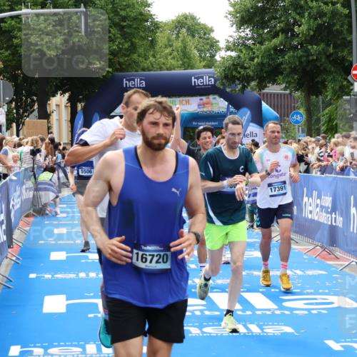 29.06.2025 - hella hamburg halbmarathon Zöllner http://msf.ph/oto/8187023 29.06.2025 10:43:31 Ziel 2653, 3928, 4080, 5124, 5436, 5506, 7635, 8664, 9931, 10237, 10246, 11648, 12623, 13348, 16338, 16720, 17391, 18513, 18810, 18942, 18987, 19009, 19051 meine-sportfotos.de