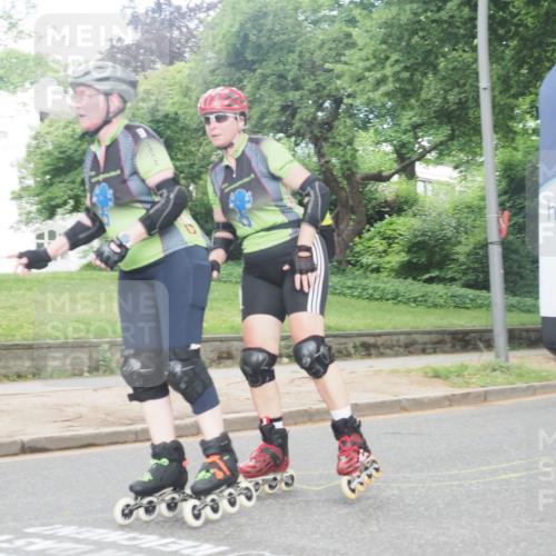 29.06.2025 - hella hamburg halbmarathon KatJ http://msf.ph/oto/8187054 29.06.2025 09:25:13 Zwischen KM18-KM19  meine-sportfotos.de