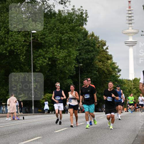 29.06.2025 - hella hamburg halbmarathon Dr. Thomas Lammeyer http://msf.ph/oto/8187056 29.06.2025 10:10:53 Kennedybrücke 1245, 1766, 1981, 4550, 4666, 5951, 6314, 6572, 6664, 8051, 8960, 9560, 10212, 10297, 10736, 10886 meine-sportfotos.de