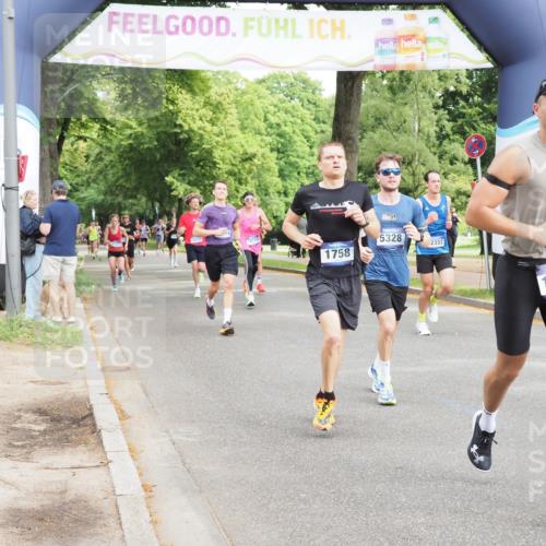 29.06.2025 - hella hamburg halbmarathon MichiJ http://msf.ph/oto/8187071 29.06.2025 10:19:03 Zwischen KM18-KM19 1758, 5328, 12287, 12337, 13374, 16157, 17213, 18874 meine-sportfotos.de