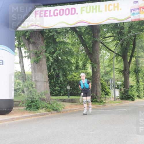 29.06.2025 - hella hamburg halbmarathon KatJ http://msf.ph/oto/8187135 29.06.2025 09:25:22 Zwischen KM18-KM19  meine-sportfotos.de