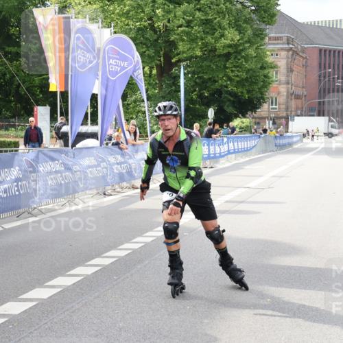 29.06.2025 - hella hamburg halbmarathon Strokosch-Dieckow http://msf.ph/oto/8187147 29.06.2025 09:27:28 Ziel 20040, 20221 meine-sportfotos.de