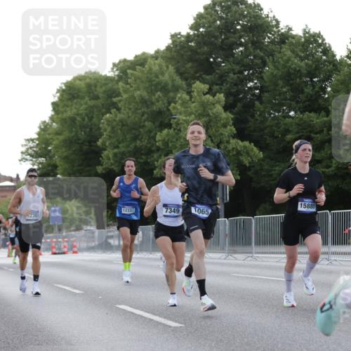 29.06.2025 - hella hamburg halbmarathon Jannik Wohlers http://msf.ph/oto/8187172 29.06.2025 09:44:09 Lombardsbrücke 1065, 2021, 2879, 3075, 3968, 5344, 7349, 10106, 10790, 11877, 12337, 12369, 13779, 14828, 15576, 15655, 15880, 16118, 17258, 17354, 18699, 19114 meine-sportfotos.de