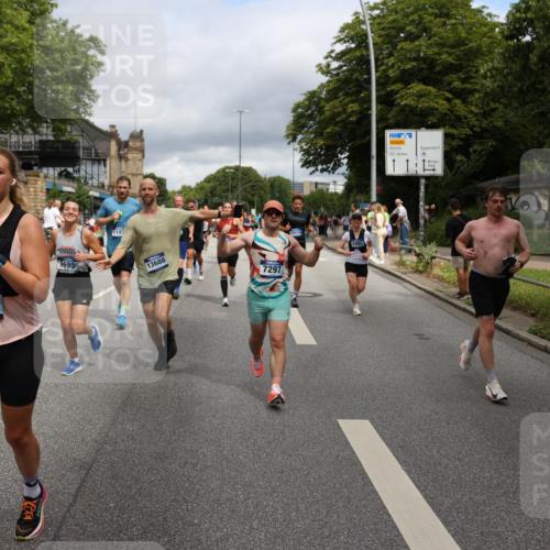29.06.2025 - hella hamburg halbmarathon Yannick Fuchs http://msf.ph/oto/8187307 29.06.2025 10:43:42 20KM 1342, 1476, 2013, 2504, 2516, 2592, 2596, 2706, 2878, 2889, 2937, 3060, 3562, 3692, 4017, 4832, 5460, 5978, 6115, 6158, 7100, 7297, 7332, 7657, 8112, 8437, 9038, 9126, 9200, 9463, 9491, 9597, 9619, 9695, 9723, 9924, 9965, 10189, 11340, 11519, 11819, 11977, 12035, 12271, 12670, 13233, 13688, 13690, 13976, 14526, 14838, 15422, 15519, 15523, 16114, 16653, 16731, 16738, 16843, 16877, 16891, 17753, 17908, 18058, 18350, 18842, 18926, 18960, 19109 meine-sportfotos.de
