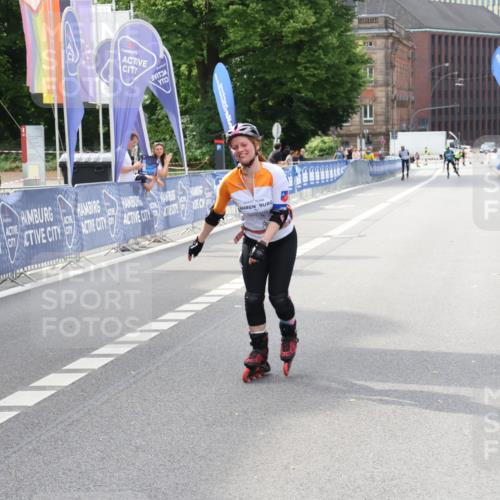 29.06.2025 - hella hamburg halbmarathon Strokosch-Dieckow http://msf.ph/oto/8187354 29.06.2025 09:27:56 Ziel 20140 meine-sportfotos.de