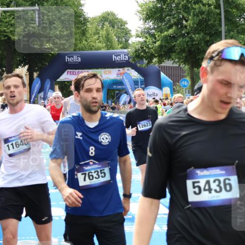 29.06.2025 - hella hamburg halbmarathon Zöllner http://msf.ph/oto/8187365 29.06.2025 10:43:39 Ziel 3116, 4080, 4318, 9114, 10246, 11648, 12623, 13421, 13996, 14484, 14690, 15328, 15932, 16338, 17912, 18449, 18513, 18775, 19229 meine-sportfotos.de