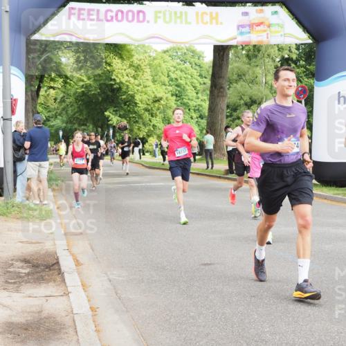 29.06.2025 - hella hamburg halbmarathon MichiJ http://msf.ph/oto/8187378 29.06.2025 10:19:05 Zwischen KM18-KM19 1758, 2021, 5328, 12337, 13374, 16118, 16157, 17213, 18737, 18874, 19142 meine-sportfotos.de