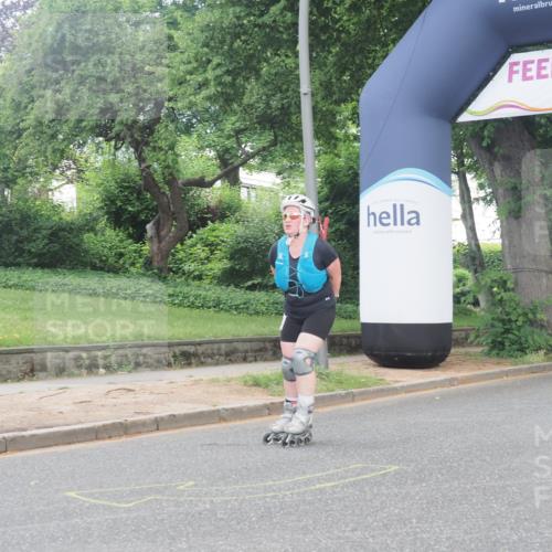 29.06.2025 - hella hamburg halbmarathon KatJ http://msf.ph/oto/8187385 29.06.2025 09:25:24 Zwischen KM18-KM19  meine-sportfotos.de