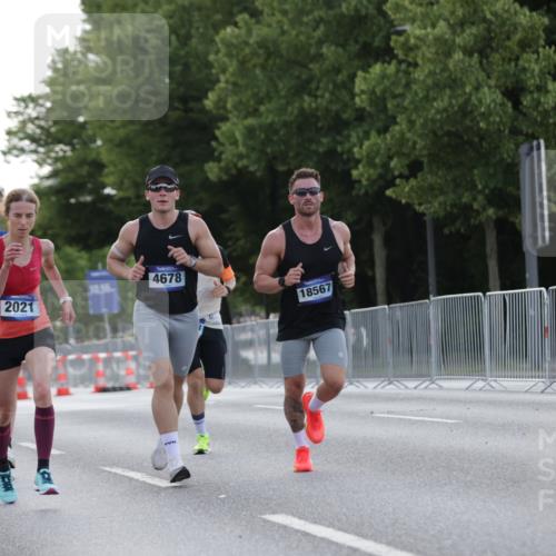 29.06.2025 - hella hamburg halbmarathon Jannik Wohlers http://msf.ph/oto/8187415 29.06.2025 09:44:13 Lombardsbrücke 1065, 2021, 2879, 3075, 3845, 3968, 4678, 7349, 10106, 11877, 12337, 12369, 13779, 15268, 15576, 15583, 15880, 16118, 17258, 17354, 18567, 18699, 19114 meine-sportfotos.de