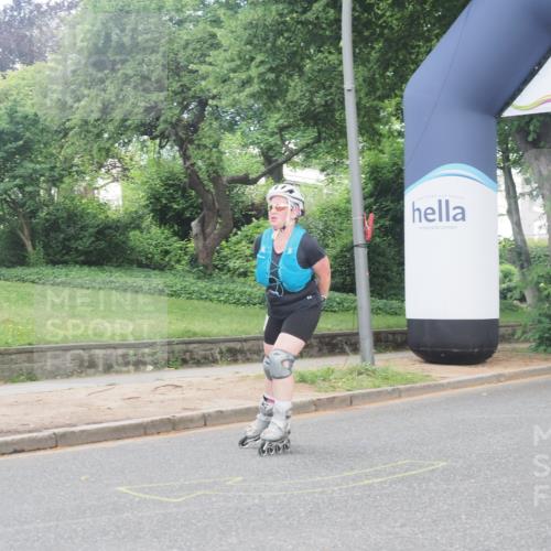 29.06.2025 - hella hamburg halbmarathon KatJ http://msf.ph/oto/8187430 29.06.2025 09:25:24 Zwischen KM18-KM19  meine-sportfotos.de