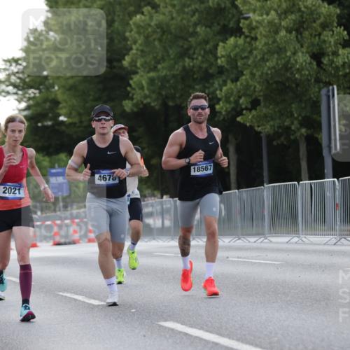 29.06.2025 - hella hamburg halbmarathon Jannik Wohlers http://msf.ph/oto/8187438 29.06.2025 09:44:13 Lombardsbrücke 1065, 2021, 2879, 3075, 3845, 3968, 4678, 7349, 10106, 11877, 12337, 12369, 13779, 15268, 15576, 15583, 15880, 16118, 17258, 17354, 18567, 18699, 19114 meine-sportfotos.de