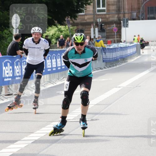 29.06.2025 - hella hamburg halbmarathon Strokosch-Dieckow http://msf.ph/oto/8187473 29.06.2025 09:28:07 Ziel 20058, 20228, 20379 meine-sportfotos.de