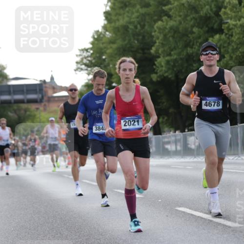 29.06.2025 - hella hamburg halbmarathon Jannik Wohlers http://msf.ph/oto/8187510 29.06.2025 09:44:14 Lombardsbrücke 1065, 2021, 2879, 3075, 3845, 3968, 4678, 7349, 10106, 11877, 12337, 12369, 13779, 15268, 15576, 15583, 15880, 16118, 17354, 18567, 18699, 19114 meine-sportfotos.de