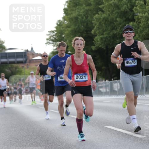 29.06.2025 - hella hamburg halbmarathon Jannik Wohlers http://msf.ph/oto/8187521 29.06.2025 09:44:14 Lombardsbrücke 1065, 2021, 2879, 3075, 3845, 3968, 4678, 7349, 10106, 11877, 12337, 12369, 13779, 15268, 15576, 15583, 15880, 16118, 17354, 18567, 18699, 19114 meine-sportfotos.de
