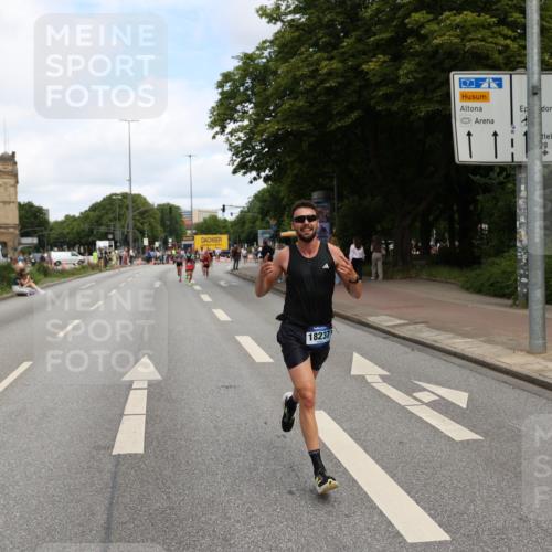 29.06.2025 - hella hamburg halbmarathon Yannick Fuchs http://msf.ph/oto/8187591 29.06.2025 10:30:12 20KM 57, 1344, 1889, 4050, 4740, 4944, 5269, 6704, 7466, 10771, 11559, 11898, 12044, 12751, 13252, 13798, 14841, 15390, 15415, 15701, 15931, 15959, 16123, 16177, 16695, 17022, 17826, 18183, 18237, 18259 meine-sportfotos.de