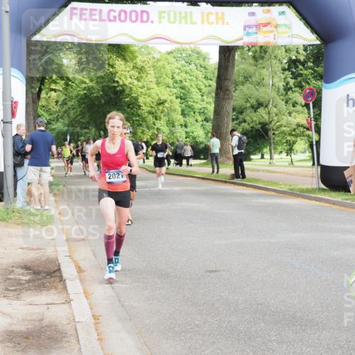 29.06.2025 - hella hamburg halbmarathon MichiJ http://msf.ph/oto/8187652 29.06.2025 10:19:07 Zwischen KM18-KM19 1758, 2021, 5328, 10156, 12337, 13374, 16118, 16157, 18737, 18874, 19142 meine-sportfotos.de