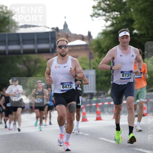 29.06.2025 - hella hamburg halbmarathon Jannik Wohlers http://msf.ph/oto/8187709 29.06.2025 09:44:19 Lombardsbrücke 1065, 2021, 3075, 3845, 3968, 4678, 7349, 8473, 8731, 12287, 12337, 12369, 13779, 13956, 15268, 15576, 15583, 15880, 16736, 17354, 18567, 18699, 19114 meine-sportfotos.de