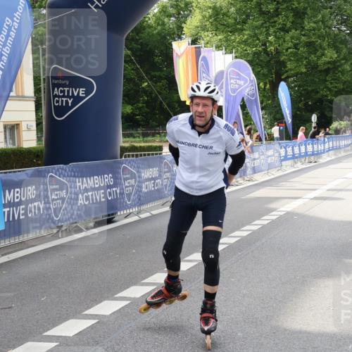 29.06.2025 - hella hamburg halbmarathon Strokosch-Dieckow http://msf.ph/oto/8187748 29.06.2025 09:28:12 Ziel 20228, 20379 meine-sportfotos.de