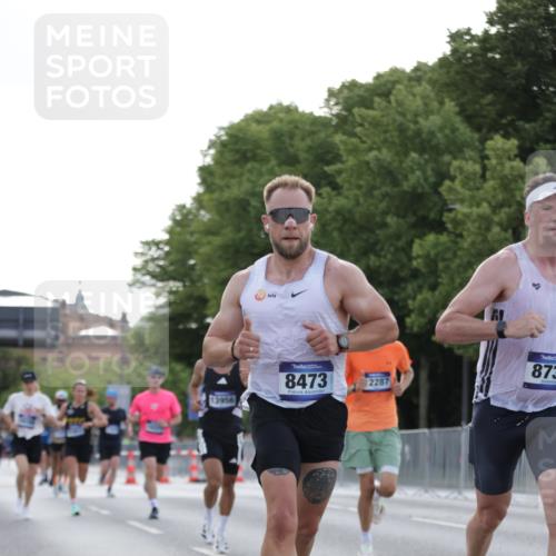 29.06.2025 - hella hamburg halbmarathon Jannik Wohlers http://msf.ph/oto/8187777 29.06.2025 09:44:21 Lombardsbrücke 1065, 2021, 3845, 3968, 4678, 5367, 7349, 8473, 8731, 10156, 12287, 12337, 12369, 13956, 15268, 15576, 15583, 15880, 16377, 16736, 17354, 18567, 18699, 19114 meine-sportfotos.de