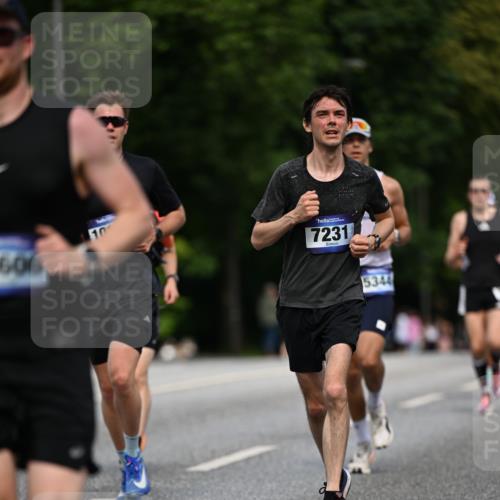 29.06.2025 - hella hamburg halbmarathon Dr. Thomas Lammeyer http://msf.ph/oto/8187781 29.06.2025 09:47:29 Kennedybrücke 1122, 3075, 3968, 5308, 5344, 7231, 7793, 8975, 9047, 9079, 10106, 10173, 10790, 11150 meine-sportfotos.de