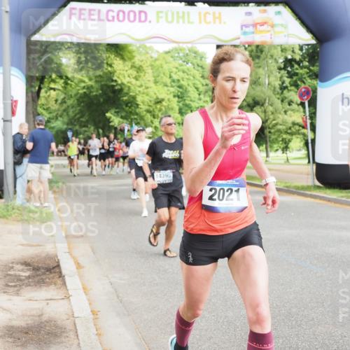 29.06.2025 - hella hamburg halbmarathon MichiJ http://msf.ph/oto/8187817 29.06.2025 10:19:08 Zwischen KM18-KM19 1758, 2021, 5328, 10156, 12337, 13374, 14395, 16118, 16157, 18737, 18874, 19142 meine-sportfotos.de