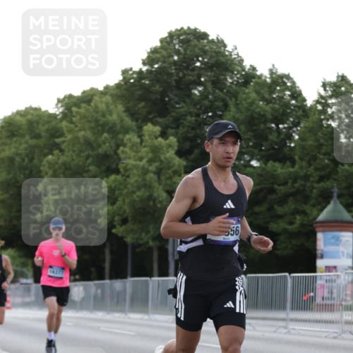 29.06.2025 - hella hamburg halbmarathon Jannik Wohlers http://msf.ph/oto/8187843 29.06.2025 09:44:24 Lombardsbrücke 1065, 2021, 3845, 4678, 5367, 7349, 8473, 8731, 10156, 10848, 12287, 12337, 12369, 13838, 13956, 15268, 15576, 15583, 15880, 16377, 16508, 16736, 17354, 18567 meine-sportfotos.de