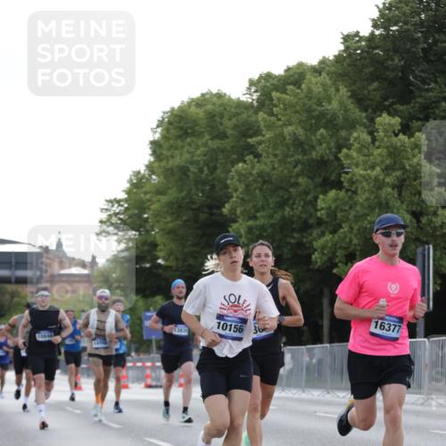 29.06.2025 - hella hamburg halbmarathon Jannik Wohlers http://msf.ph/oto/8187913 29.06.2025 09:44:25 Lombardsbrücke 1065, 1827, 2021, 3201, 3845, 4678, 5367, 7349, 8473, 8731, 10156, 10848, 12287, 12337, 12369, 13838, 13956, 15268, 15583, 15880, 16377, 16508, 16736, 17354, 18567, 18874 meine-sportfotos.de