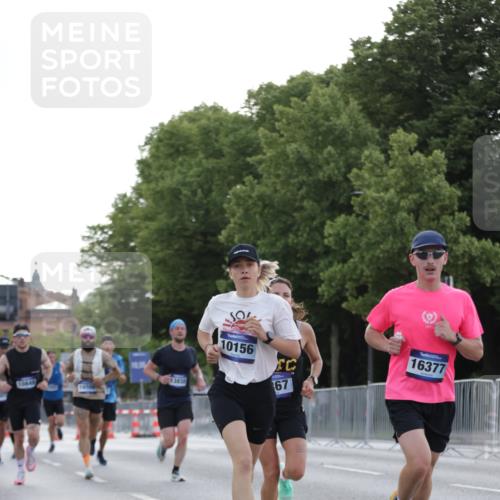 29.06.2025 - hella hamburg halbmarathon Jannik Wohlers http://msf.ph/oto/8187932 29.06.2025 09:44:25 Lombardsbrücke 1065, 1827, 2021, 3201, 3845, 4678, 5367, 7349, 8473, 8731, 10156, 10848, 12287, 12337, 12369, 13838, 13956, 15268, 15583, 15880, 16377, 16508, 16736, 17354, 18567, 18874 meine-sportfotos.de