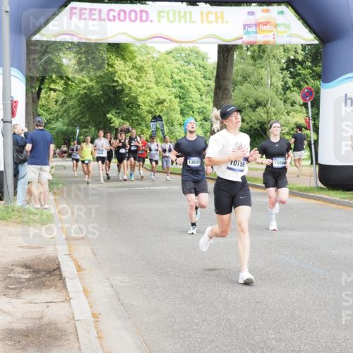 29.06.2025 - hella hamburg halbmarathon MichiJ http://msf.ph/oto/8188069 29.06.2025 10:19:10 Zwischen KM18-KM19 2021, 2180, 5328, 10156, 12337, 13374, 13838, 14395, 15880, 16118, 18737, 19142 meine-sportfotos.de