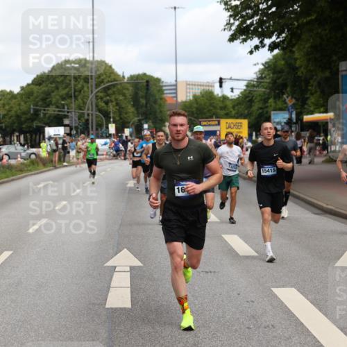 29.06.2025 - hella hamburg halbmarathon Yannick Fuchs http://msf.ph/oto/8188092 29.06.2025 10:30:29 20KM 1889, 3843, 4050, 4062, 6032, 10384, 10477, 10877, 12462, 12514, 13252, 13343, 13419, 13798, 14789, 14841, 14875, 15161, 15415, 15701, 15931, 15959, 16119, 16123, 17612, 18259, 18841 meine-sportfotos.de
