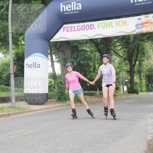 29.06.2025 - hella hamburg halbmarathon KatJ http://msf.ph/oto/8188093 29.06.2025 09:25:34 Zwischen KM18-KM19  meine-sportfotos.de