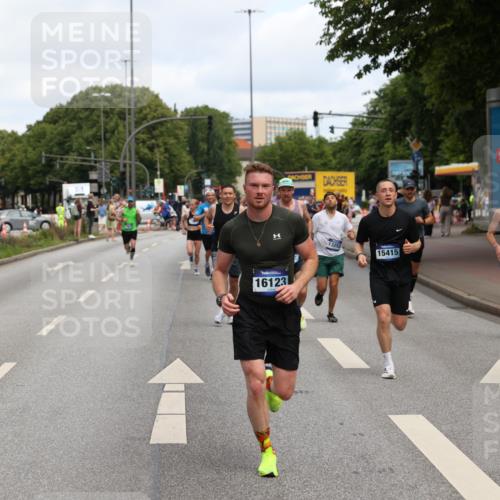 29.06.2025 - hella hamburg halbmarathon Yannick Fuchs http://msf.ph/oto/8188108 29.06.2025 10:30:29 20KM 1889, 3843, 4050, 4062, 6032, 10384, 10477, 10877, 12462, 12514, 13252, 13343, 13419, 13798, 14789, 14841, 14875, 15161, 15415, 15701, 15931, 15959, 16119, 16123, 17612, 18259, 18841 meine-sportfotos.de