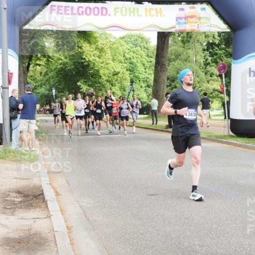 29.06.2025 - hella hamburg halbmarathon MichiJ http://msf.ph/oto/8188141 29.06.2025 10:19:10 Zwischen KM18-KM19 2021, 2180, 5328, 10156, 12337, 13374, 13838, 14395, 15880, 16118, 18737, 19142 meine-sportfotos.de