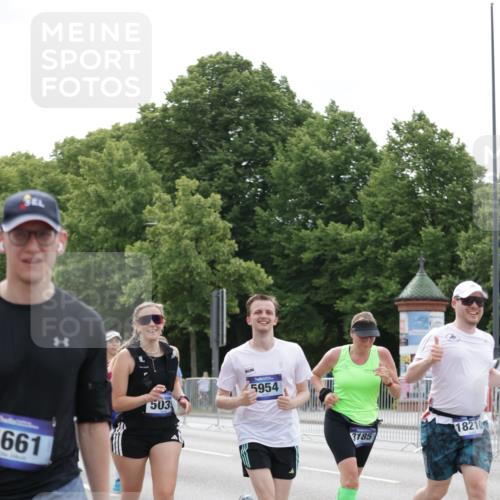 29.06.2025 - hella hamburg halbmarathon Jannik Wohlers http://msf.ph/oto/8188152 29.06.2025 10:23:42 Lombardsbrücke 1005, 1009, 1389, 1444, 3013, 3185, 3285, 3579, 4597, 4684, 4993, 5039, 5258, 5260, 5661, 5954, 7013, 7426, 7920, 8141, 8187, 8502, 8717, 9217, 9603, 11306, 11347, 11415, 14433, 14439, 15352, 15456, 16345, 17147, 17262, 17414, 17559, 17560, 17595, 18109, 18132, 18210 meine-sportfotos.de