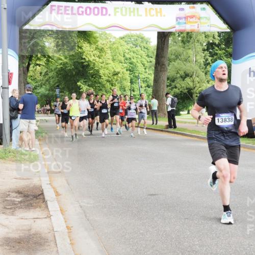 29.06.2025 - hella hamburg halbmarathon MichiJ http://msf.ph/oto/8188194 29.06.2025 10:19:11 Zwischen KM18-KM19 2021, 2180, 10156, 12337, 13838, 14395, 15880, 16118, 18737, 19142 meine-sportfotos.de