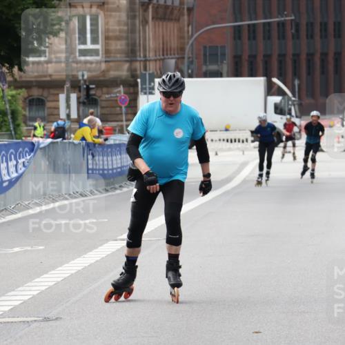 29.06.2025 - hella hamburg halbmarathon Strokosch-Dieckow http://msf.ph/oto/8188295 29.06.2025 09:28:55 Ziel 20129 meine-sportfotos.de