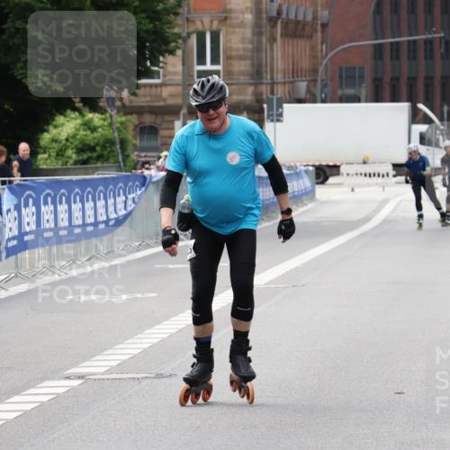 29.06.2025 - hella hamburg halbmarathon Strokosch-Dieckow http://msf.ph/oto/8188310 29.06.2025 09:28:56 Ziel 20129 meine-sportfotos.de