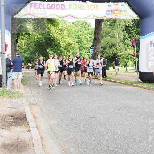 29.06.2025 - hella hamburg halbmarathon MichiJ http://msf.ph/oto/8188324 29.06.2025 10:19:12 Zwischen KM18-KM19 2021, 2180, 10156, 13838, 14395, 15253, 15880, 16118, 18737, 19142, 19204 meine-sportfotos.de