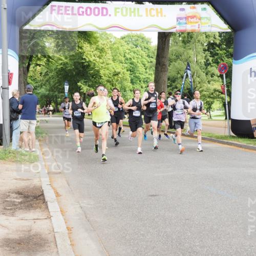 29.06.2025 - hella hamburg halbmarathon MichiJ http://msf.ph/oto/8188362 29.06.2025 10:19:12 Zwischen KM18-KM19 2021, 2180, 10156, 13838, 14395, 15253, 15880, 16118, 18737, 19142, 19204 meine-sportfotos.de