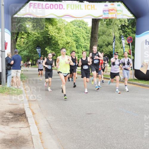 29.06.2025 - hella hamburg halbmarathon MichiJ http://msf.ph/oto/8188452 29.06.2025 10:19:13 Zwischen KM18-KM19 2021, 2180, 6781, 9137, 10156, 10171, 13838, 14395, 15253, 15880, 19142, 19203, 19204 meine-sportfotos.de