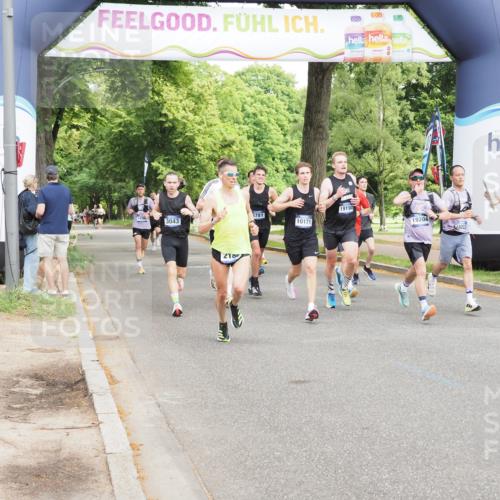 29.06.2025 - hella hamburg halbmarathon MichiJ http://msf.ph/oto/8188497 29.06.2025 10:19:13 Zwischen KM18-KM19 2021, 2180, 6781, 9137, 10156, 10171, 13838, 14395, 15253, 15880, 19142, 19203, 19204 meine-sportfotos.de