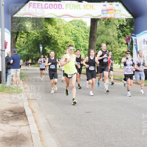 29.06.2025 - hella hamburg halbmarathon MichiJ http://msf.ph/oto/8188505 29.06.2025 10:19:13 Zwischen KM18-KM19 2021, 2180, 6781, 9137, 10156, 10171, 13838, 14395, 15253, 15880, 19142, 19203, 19204 meine-sportfotos.de